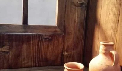 بررسی خواص بی نظیر کوزه سفالی آب