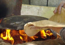 طرز تهیه نان برنجی گیلان