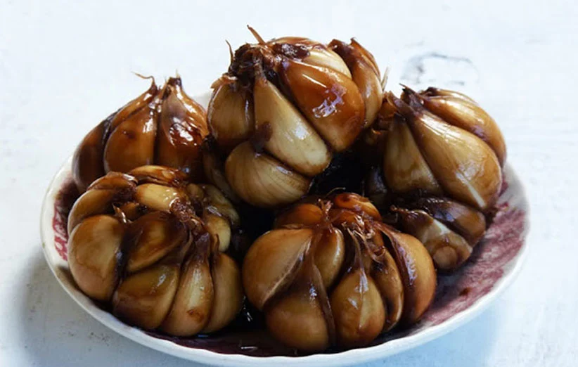 طرز تهیه سیر ترشی شمالی 7 ساله